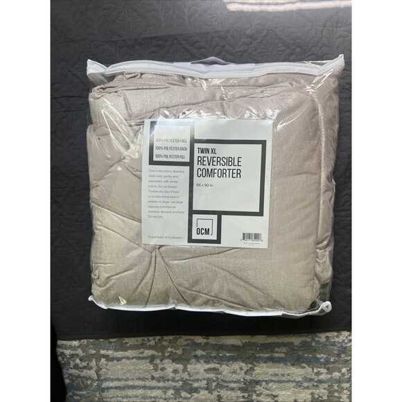 Twin Xl Reversible Comforter 66" x 90" Dusty Pink NEW Dorm Living Cute Chic Glam - Picture 2 of 8